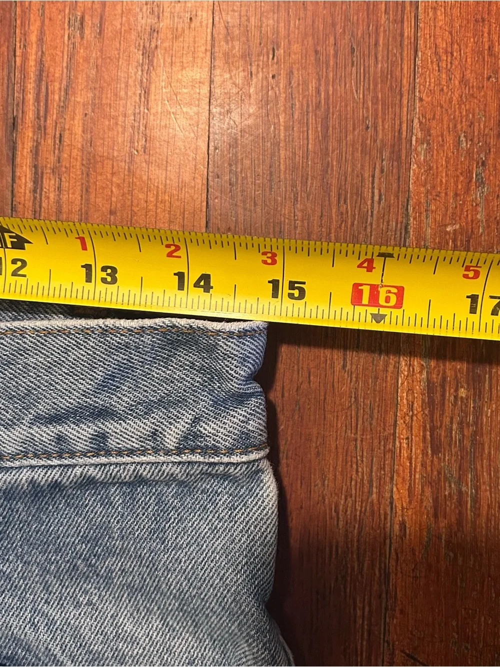 Vintage Levi’s 505 Regular Fit Straight Leg Red Tab Faded Blue Denim Jeans 30x30
